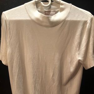 White mock neck medium sweater